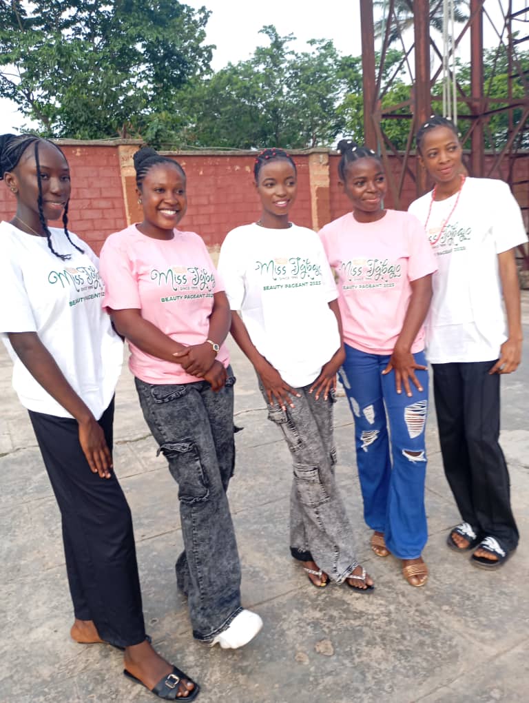 insideigbajo's tweet photo. *Miss Igbajo Pageant Show*
VIP: #5,000
Students: #2000
Date: April 17, 2025
Venue: Owa's Palace 
Time: 500 PM
*Powered by Ìgbájo Modél Sisters* https://t.co/Li65qVBAAt