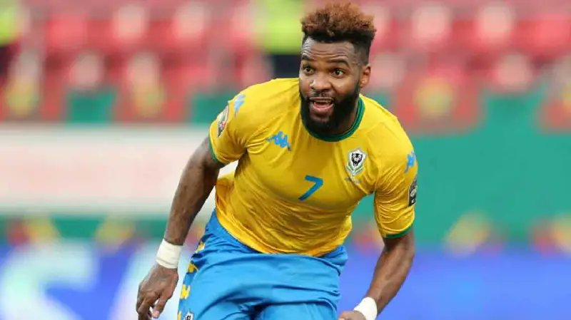 ১১ তলা থেকে পড়ে ফুটবলারের মর্মান্তিক মৃত্যু