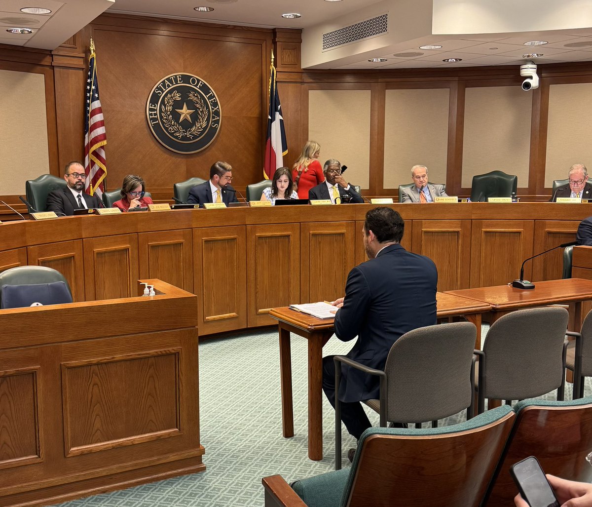 This morning, I presented HB 4862, a bill that updates the Business Organizations Code to strengthen Texas businesses.

The bill maintains Texas' position as the leading business state by keeping the code user-friendly and helpful to all companies, regardless of size.
#txlege