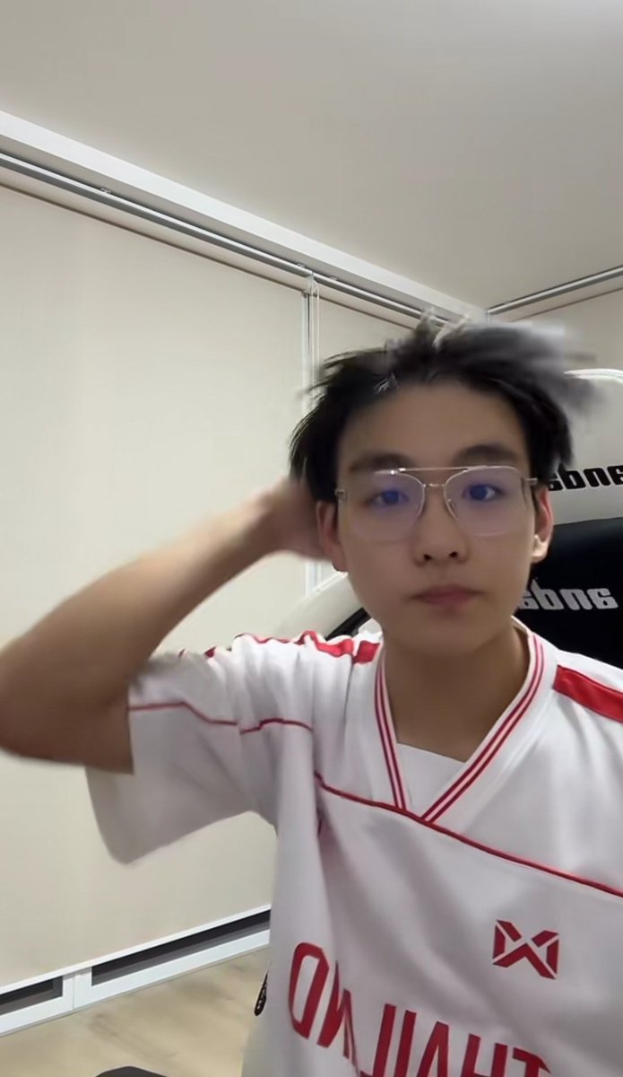 สภาพแบบที่รู้ว่าพรุ่งนี้เปิดทำงานแล้ว.......เมื่อไหร่จะหยุดยาวอีก 🙏😅😊😊😄😄🤣🥰#nordpritdison