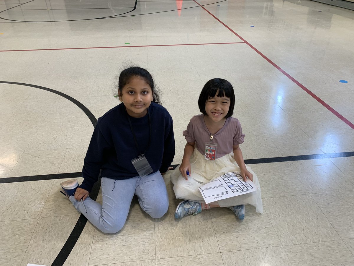 PE fitness test is always more fun with a partner. <a href="/NetZeroLee/">Richard J. Lee Elementary</a> @rjlyear11