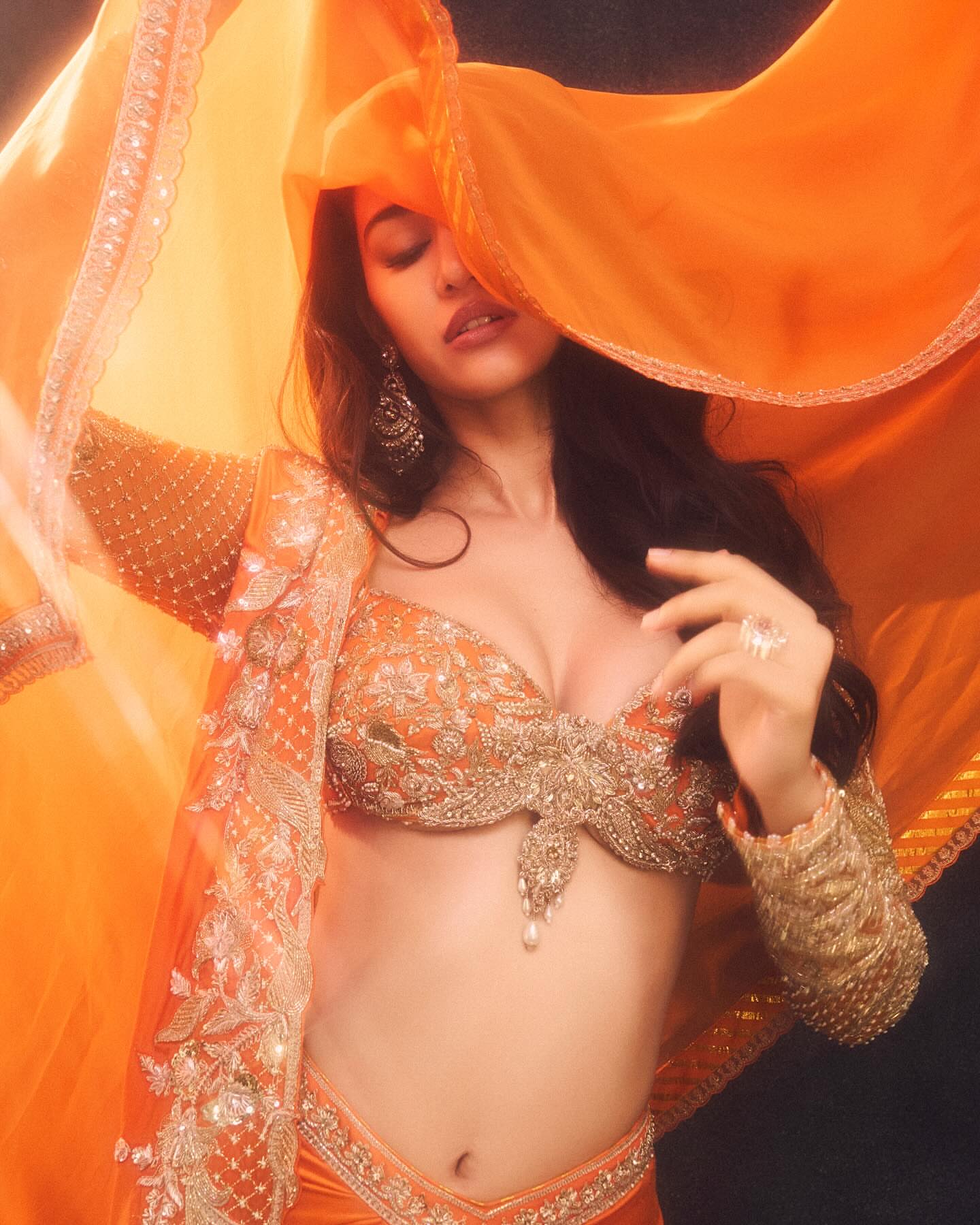 GorJFnObQAAixVh?format=jpg&name=large