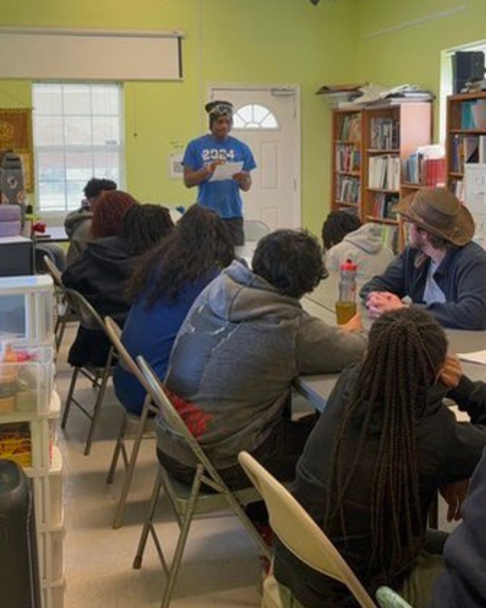 Dalles, a senior at @TindleySchool, built a wheelchair-accessible raised bed for his senior project—with help from FHC mentor Jerry &amp; student Jacob. 🌱 He even presented it to his classmates! 👏

Proud of this young leader making gardening more inclusive. #Accessibility #FHCIndy