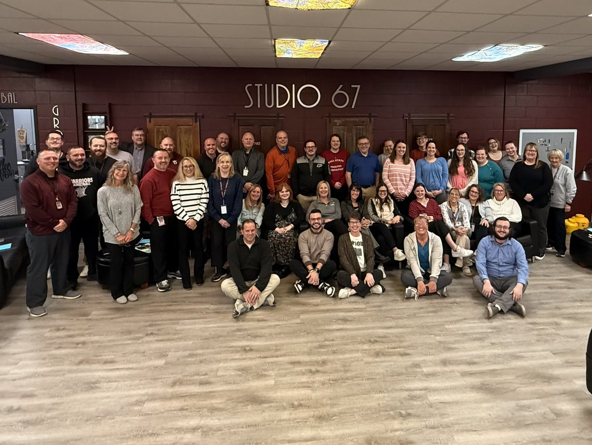 the_MrBraun's tweet photo. Today wrapped up the year long professional development with the staff at @WesDelSchools! 

Together we, 
✨built a GET TO culture instead of have to
✨prioritized relationships and connections 
✨grew as humans and became better spouses, parents, friends and colleagues

I cannot thank @wdprincipal enough for the opportunity and am already looking forward to year 2! 

If you’d like to bring customized PD that focuses on the betterment of your culture and overall well-being of your staff, send me a message! Let’s talk🍎