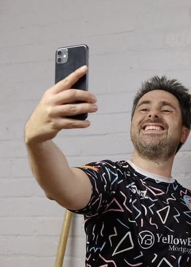 See the colours in the shirt I’m wearing?

That’s no accident.

Trans folk are my friends, my team-mates, my tribe. They’re a massive part of my life, and mates stand with each other, in the good times and the bad. 

So, I’ve got their back.

Today, tomorrow, always.

🏳️‍⚧️