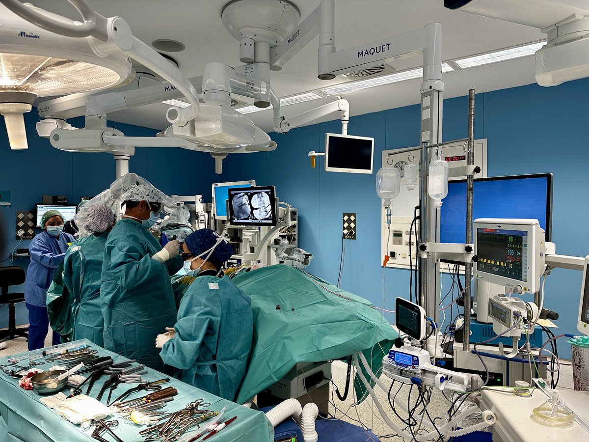 Postoperatorio tras cirugía endoscópica: la poca agresión a los tejidos contribuye a una recuperación más rápida. Aunque cada paciente es único, puede realizar al día siguiente una vida bastante normal, con un dolor llevadero y reincorporarse a su actividad en menos de una semana