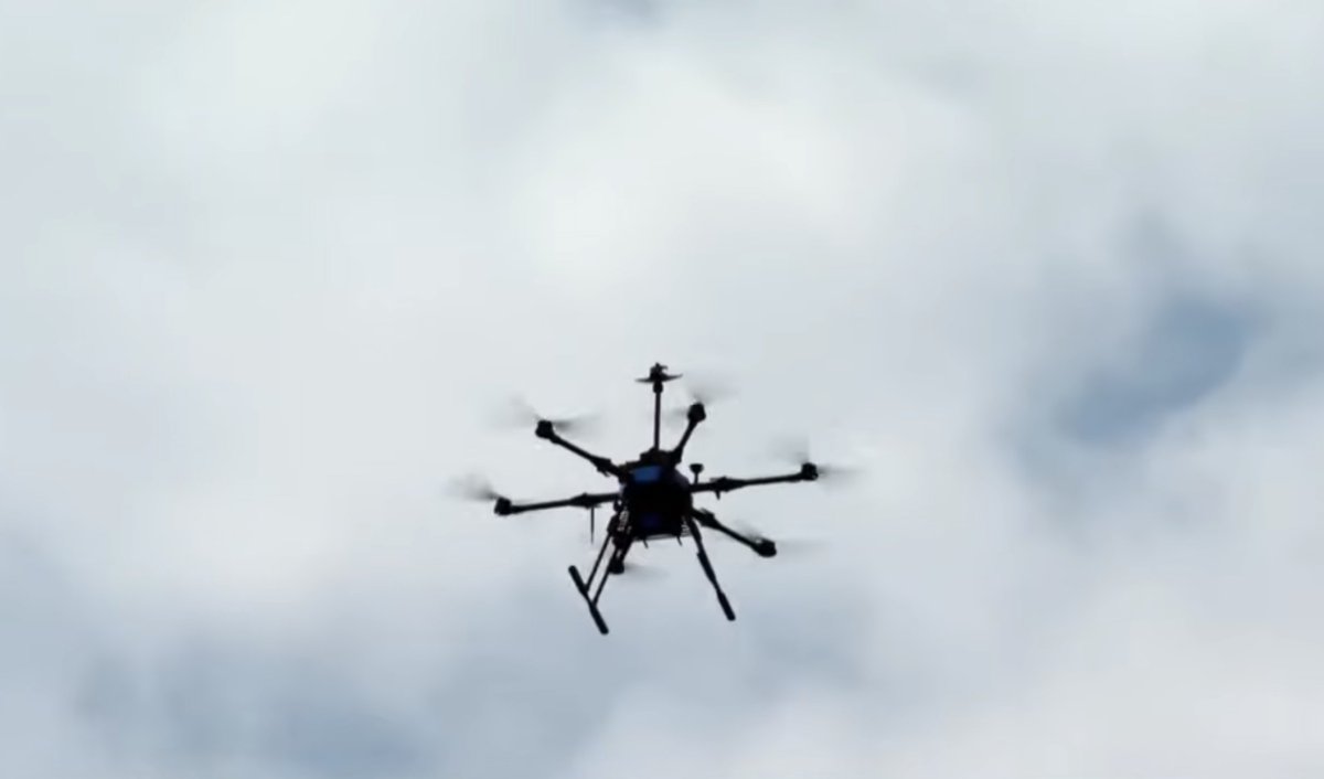 FortemTech's tweet image. The @FAANews is testing #drone detection tech in real-world conditions and Fortem is excited to see the FAA leaning in on this important issue. Our #AI-enabled TrueView® Radar was on the ground in NJ, delivering 360° tracking of uncooperative drones. shorturl.at/bD0fB #CUAS