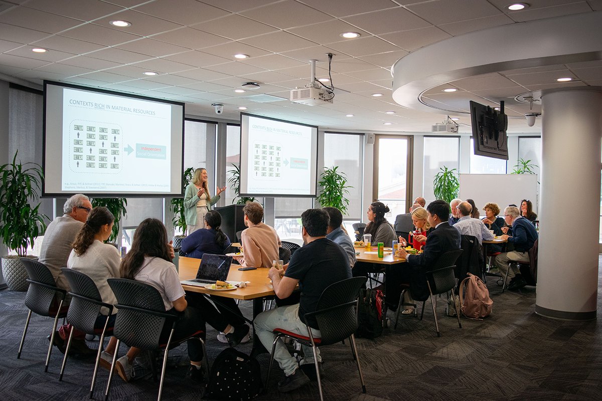 USC Gould Law (@uscgouldlaw) on Twitter photo The USC Center for Law and Social Science hosted <a href="/Social_Ecology/">UCI Social Ecology</a> Professor Pia Dietze (<a href="/pia_dietze/">Pia Dietze</a>) to discuss her work on the effects of remote work on first-generation students. The workshop was jointly sponsored by the Social Psychology Brown Bag Series. #GouldDiscourse The USC Center for Law and Social Science hosted <a href="/Social_Ecology/">UCI Social Ecology</a> Professor Pia Dietze (<a href="/pia_dietze/">Pia Dietze</a>) to discuss her work on the effects of remote work on first-generation students. The workshop was jointly sponsored by the Social Psychology Brown Bag Series. #GouldDiscourse