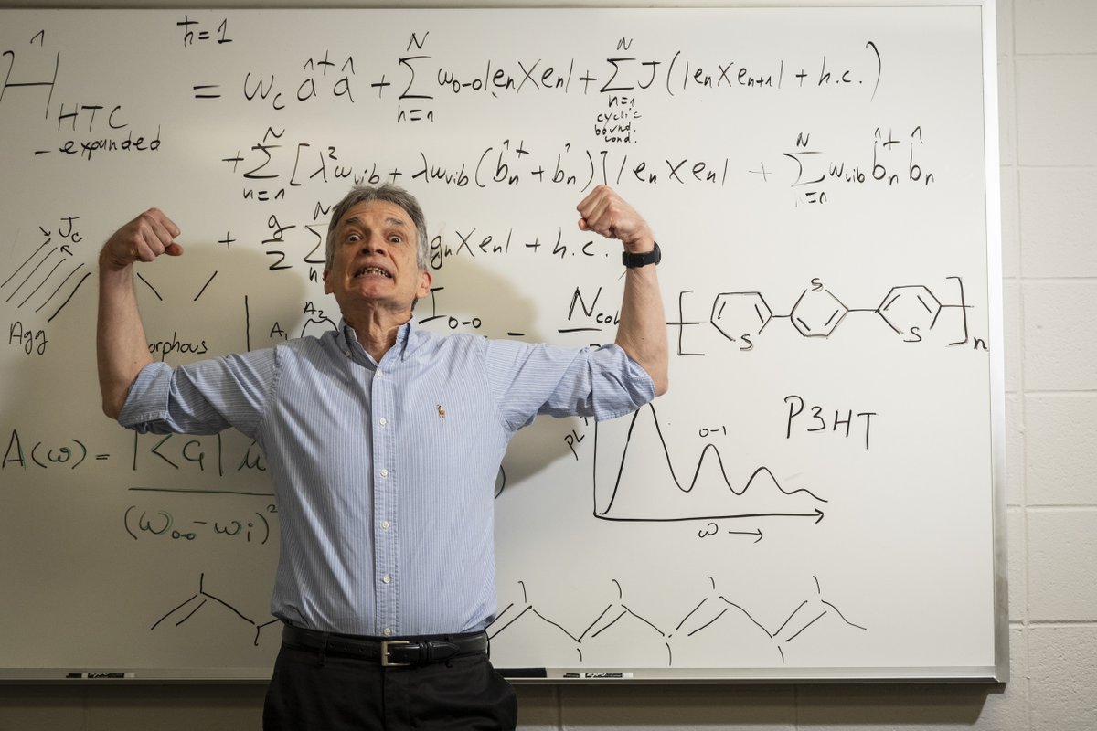 Huge congratulations to CST’s Professor Frank Spano for receiving the Temple University Faculty Research Award for his pioneering work in theoretical chemistry and organic materials. 34 years of discovery and impact.

news.temple.edu/news/2025-04-1…