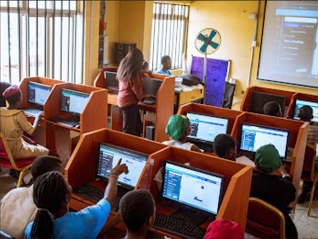 techin_edu's tweet image. Step into the world of TechinEdu, where curiosity meets innovation. We're dedicated to sparking creativity and nurturing talent in the next generation.