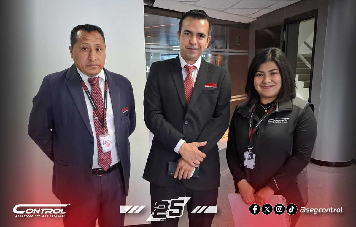 segcontrol's tweet image. 🚐👮‍♂️ ¡En Control Seguridad, estamos donde está nuestro equipo!

Con las #RutasControl, visitamos a nuestros guardias en sus puntos de servicio para escucharlos, apoyarlos y reconocer su gran labor. 💼✨

#GuardiasControl #25añosencontrol🎖 #VamosConTodo #ControlSeguridad