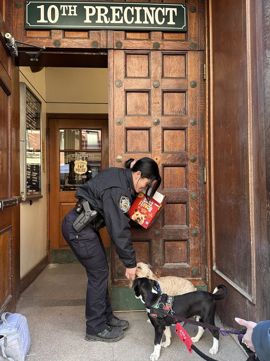 NYPD 10th Precinct tweet media