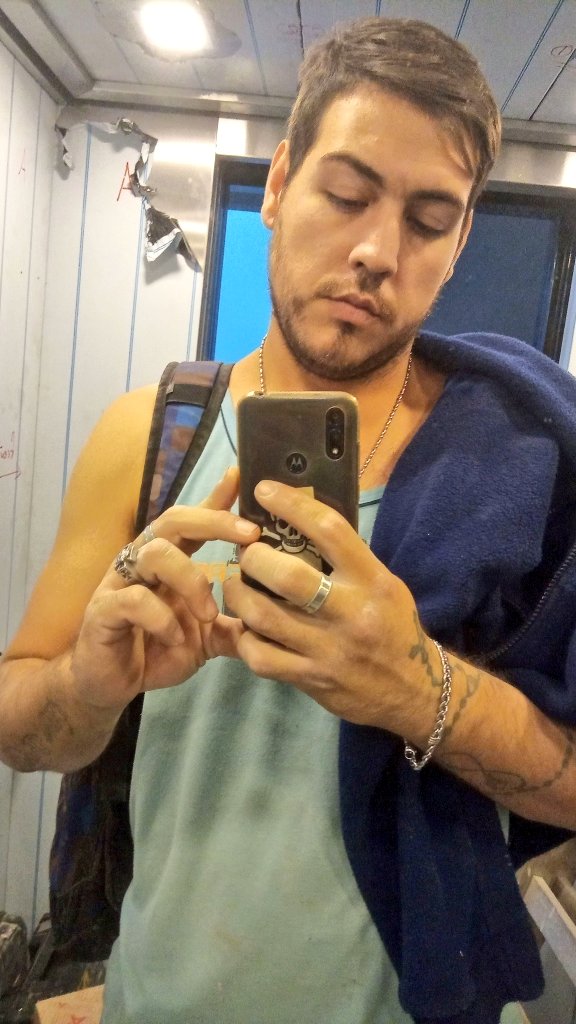 El diablo no es malo, para nada. Yo voy al infierno de vez en cuando, es divertidísimo.