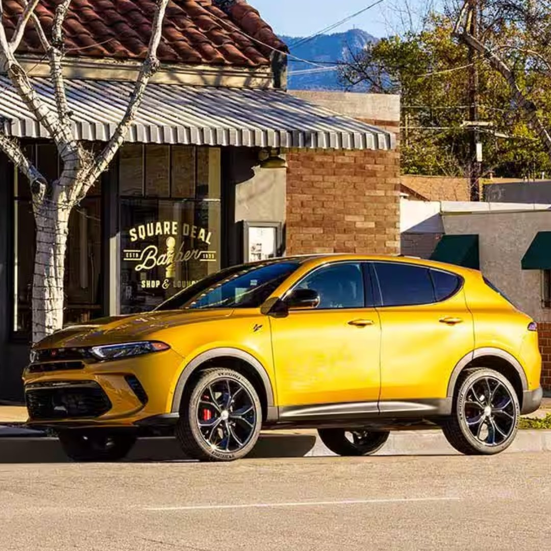 bedfordjeep's tweet image. Sting like a Hornet. Drive like you mean it. 🐝💨 #DodgeHornet #PerformanceFirst