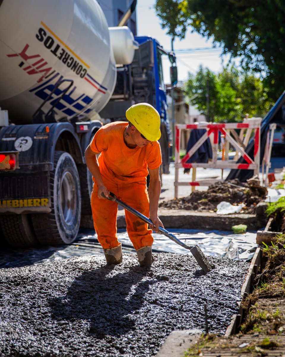 Municipalidad3F's tweet image. 💪✅ Cada semana, recorremos los barrios de #3F mejorando cada calle para nuestros vecinos.

Esta vez, realizamos trabajos de desmonte y hormigón en las calles Panamá y San Gerónimo en #MartinCoronado, Moriondo y Anchordoqui en #SaenzPeña, y Pío XII y Carbone en #SantosLugares.