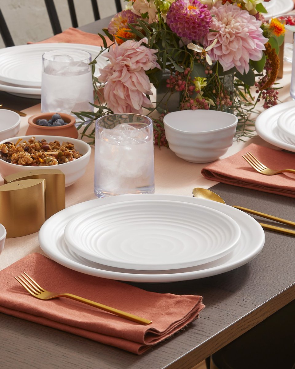 AmerMetalcraft's tweet image. Meet the Marra Collection — globally inspired, stoneware looks, melamine strength. Beautiful, durable, and made for modern menus. #MarraMagic #Dinnerware #NSFapproved #BPAfree