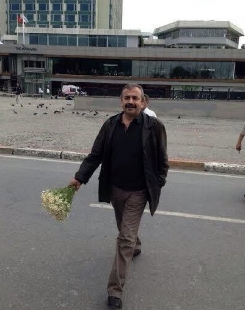 bozyel_7's tweet image. Dayan sırrı abi
#sirrisureyyaonder