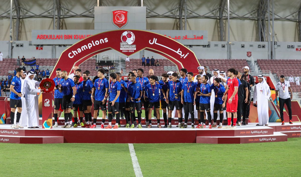 QFA's tweet photo. دائماً فرحة الصعود غير🤩

أهلاً بعودة الشواهين لـ #دوري_نجوم_اُريدُ ! 👏 https://t.co/UwWQlkf7LS