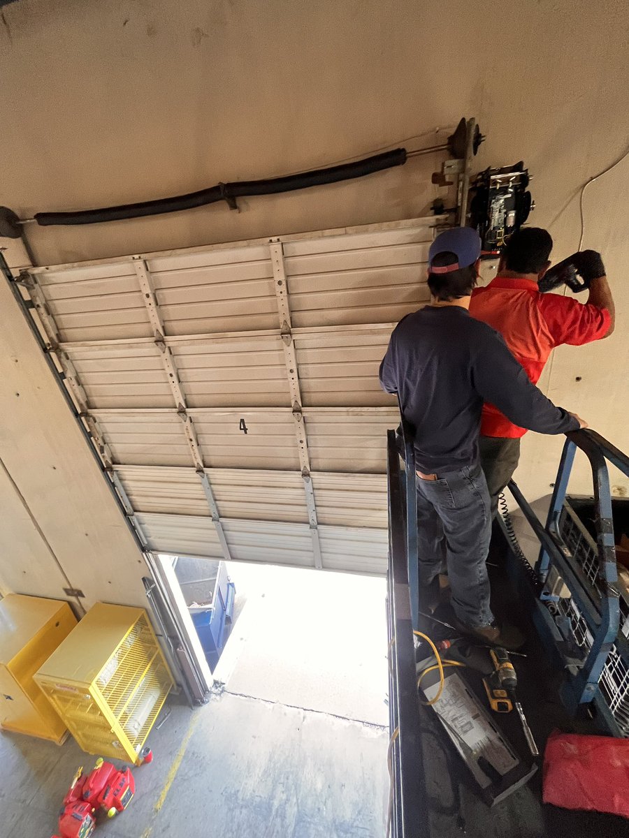 CoreGarage's tweet photo. Our crew is up and at it, installing a new high-cycle motor for a commercial garage door. Whether it’s for a warehouse, shop, or facility—we handle the heavy-duty jobs with precision and safety. Need reliable motor installation in DFW?
We’ve got you covered. 469-880-4621 https://t.co/M8YegJYwdq