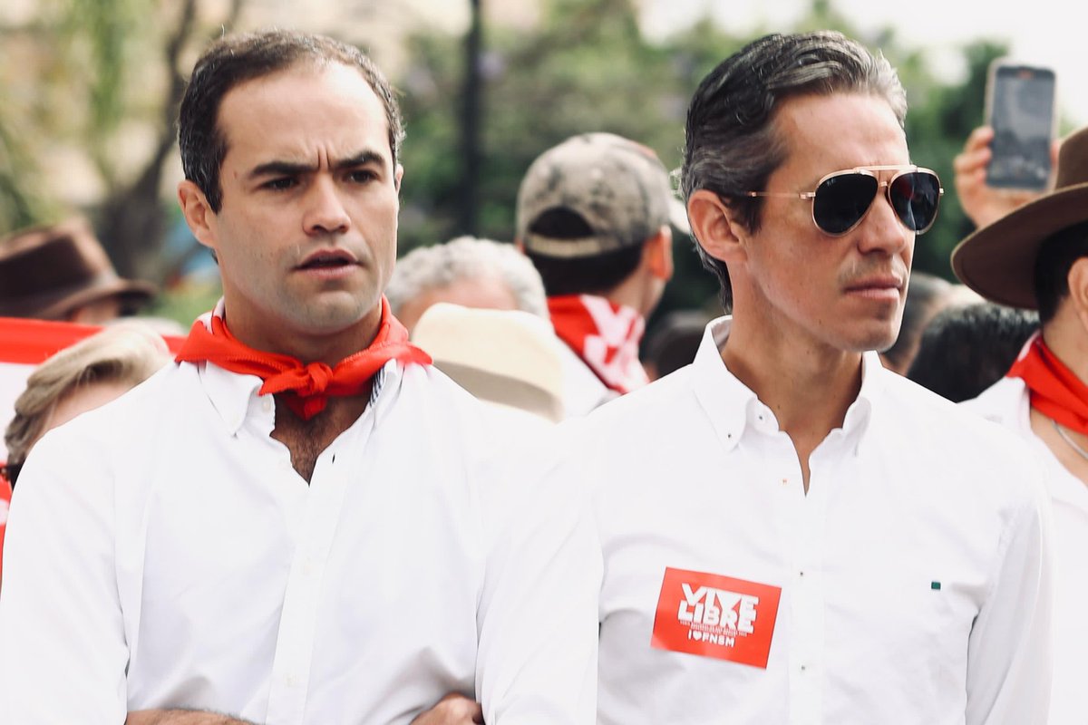 DiegoSilveti's tweet photo. #ViveLibre , impórtente manifestación por las tradiciones y la cultura .
Votación unánime en favor de la tauromaquia en Aguascalientes! https://t.co/FDLpU8SEVd