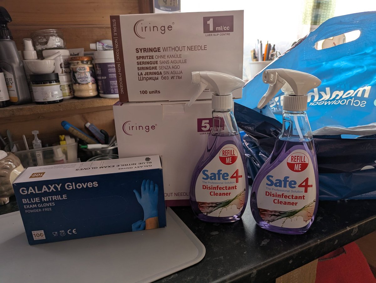 Array4H's tweet image. Thank you so much to all our supporters for your kind contributions.  We really appreciate your kindness xx #hedgehogs #hedgehog