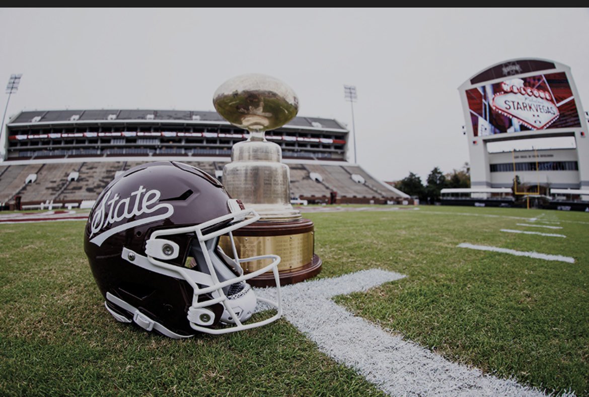 I will be visiting <a href="/HailStateFB/">Mississippi State Football</a> April 19 ❤️
<a href="/RGibsonMSU/">Rod Gibson</a> <a href="/Lee_Wilbanks/">Coach_Lee_Wilbanks</a>