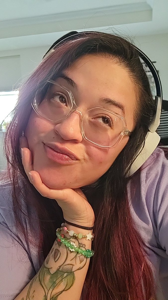 laqueen247 tweet media