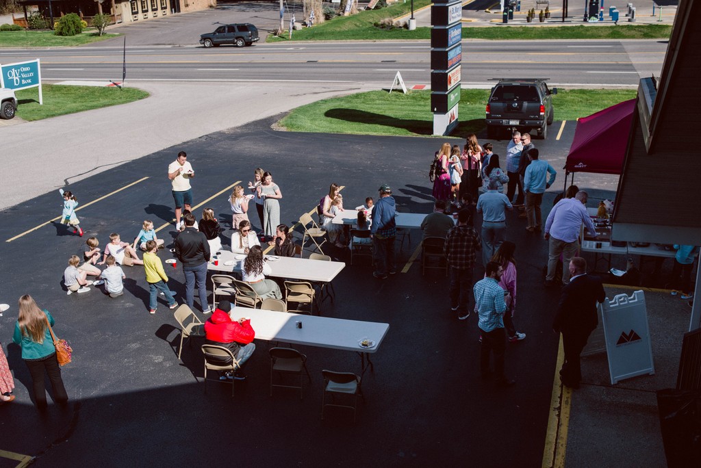 Mercy_Village's tweet photo. Easter Sunday is almost here and we're excited to celebrate our final Easter in our current building! We'd love to have you celebrate with us. Breakfast at 9:45AM and worship at 10:30AM. https://t.co/a0VIie5qBx