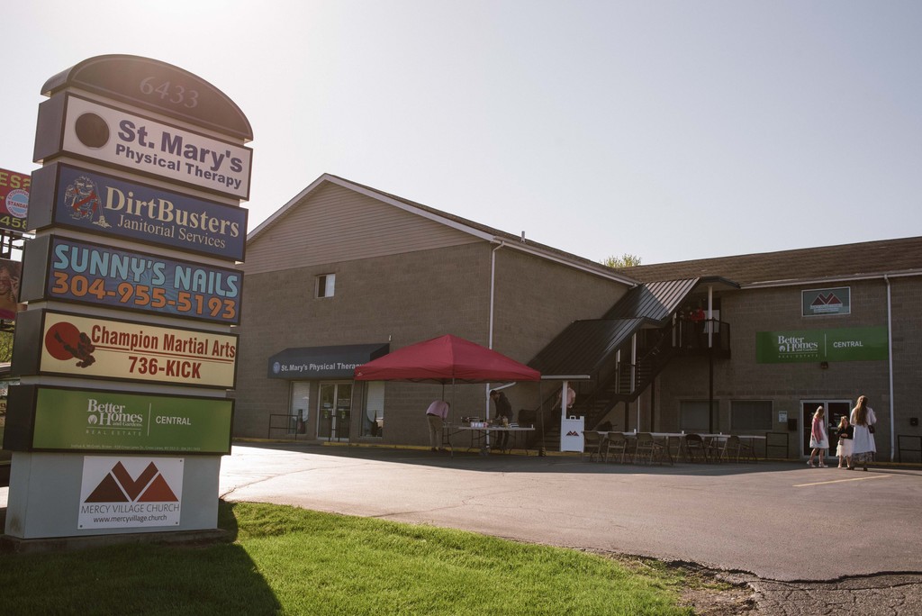 Mercy_Village's tweet photo. Easter Sunday is almost here and we're excited to celebrate our final Easter in our current building! We'd love to have you celebrate with us. Breakfast at 9:45AM and worship at 10:30AM. https://t.co/a0VIie5qBx