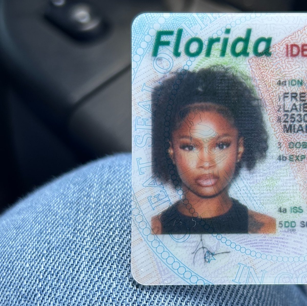 ★ Flyb*tchidkhow2land ★ tweet media