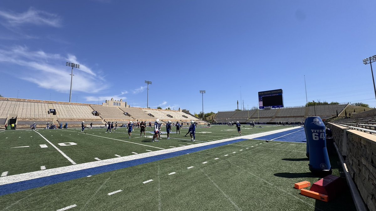 JayceLaughter's tweet photo. Thank you @Coach_Davenport and @Coach_Barfield for the spring practice invite! Loved being on campus and learning more about the program! 
@OberkromKicking @CHSChargerFB @TulsaFootball @coach_wwright https://t.co/Q1kjnXvDdW