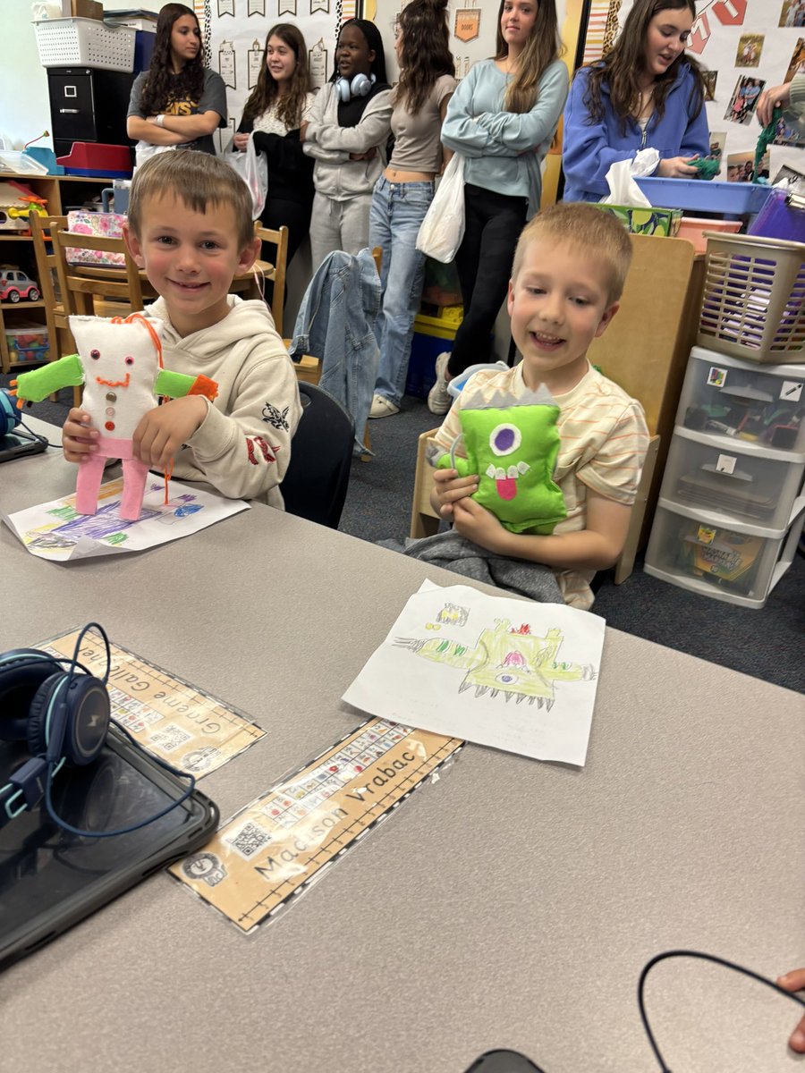 Dr. Dara Evans (@drdaraevans) on Twitter photo 🪡🧵Liberty High Fashion Fundamentals students surprised their @shoalcreekstars kinder buddies with custom dolls—made from the kids' monster drawings! 💙 Big shout to Mrs. Badalucco for this sweet client connection collab! 🪡🧵Liberty High Fashion Fundamentals students surprised their @shoalcreekstars kinder buddies with custom dolls—made from the kids' monster drawings! 💙 Big shout to Mrs. Badalucco for this sweet client connection collab!