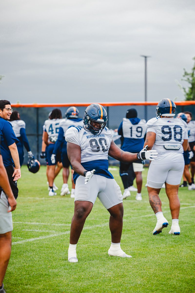 ChadOtutu's tweet image. Passionate❤️ 
@UTSAFTBL