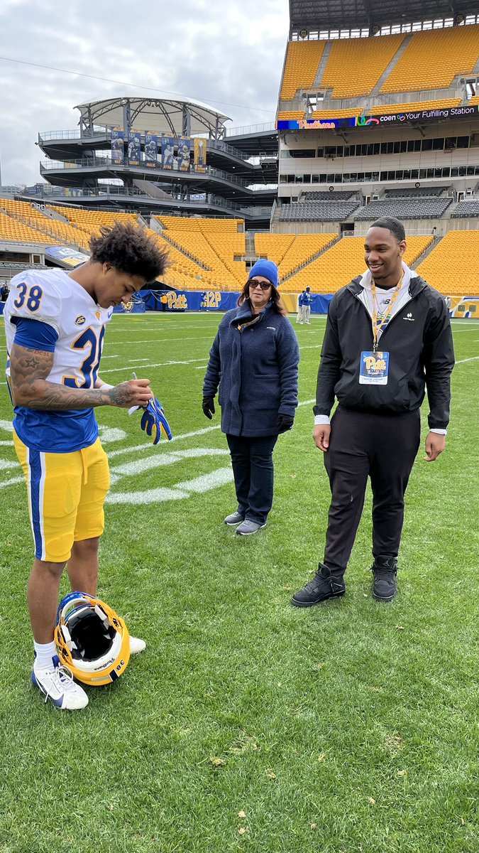 <a href="/PghSportsNow/">Pittsburgh Sports Now</a> <a href="/Pitt_FB/">Pitt Football</a> <a href="/CoachDuzzPittFB/">Pat Narduzzi</a> <a href="/Kamnrex/">3⭐️Kamren Johnson</a> <a href="/EmmanuelKT4/">Emmanuel “Manny” Taylor</a> <a href="/coachdaoust/">Tim Daoust</a> <a href="/GRStallionsFB/">Green Run High School Football</a> @On3Recruits <a href="/NateBreisinger/">Nathan Breisinger</a> <a href="/mvukovcan/">mike vukovcan</a> <a href="/PittGuru/">Harry Psaros</a>