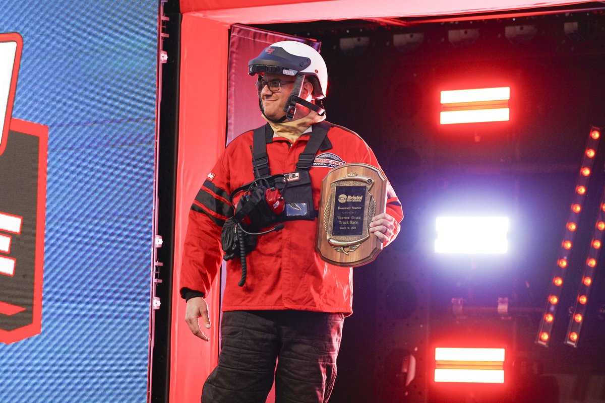 The Weather Guard Work Crew are, and have always been, the true stars of the racetrack. 🏁 

#NASCAR #RACEDAY #RACING #TruckRace #RaceCar #Safety #FireSafety <a href="/ItsBristolBaby/">Bristol Motor Speedway</a>