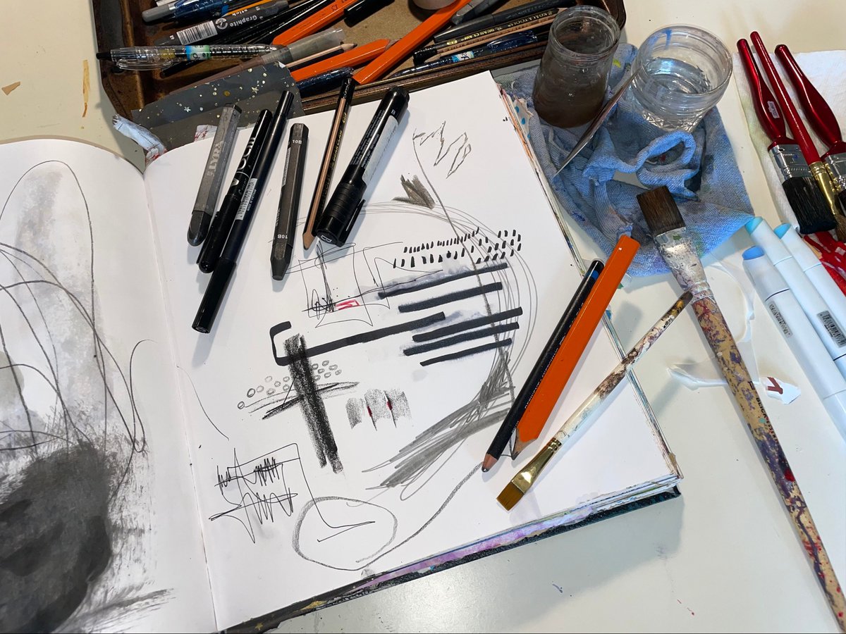 _artmakesus_'s tweet photo. Tap into your creativity with Bernadette Renois! 🎨✨ Join us for Building Creative Confidence through Mark Making, a Zoom workshop designed to help you reconnect with your Creative Self through doodling, scribbling, and mindful drawing. Register now: https://t.co/RhB2dSEwMX https://t.co/B85mnLkMKA