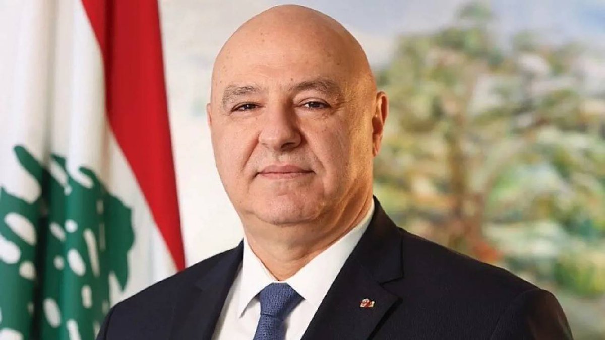 مع فخامة الجبل #جوزيف_عون بتحس الجمهورية واقفة على رجليها
هيبة، نظافة كف، وكرامة بتشرف كل لبناني
من وقت ما طلّ، صار في أمل إنو الجمهورية ترجع دولة
رئيس مش بالحكي… بالفعل!