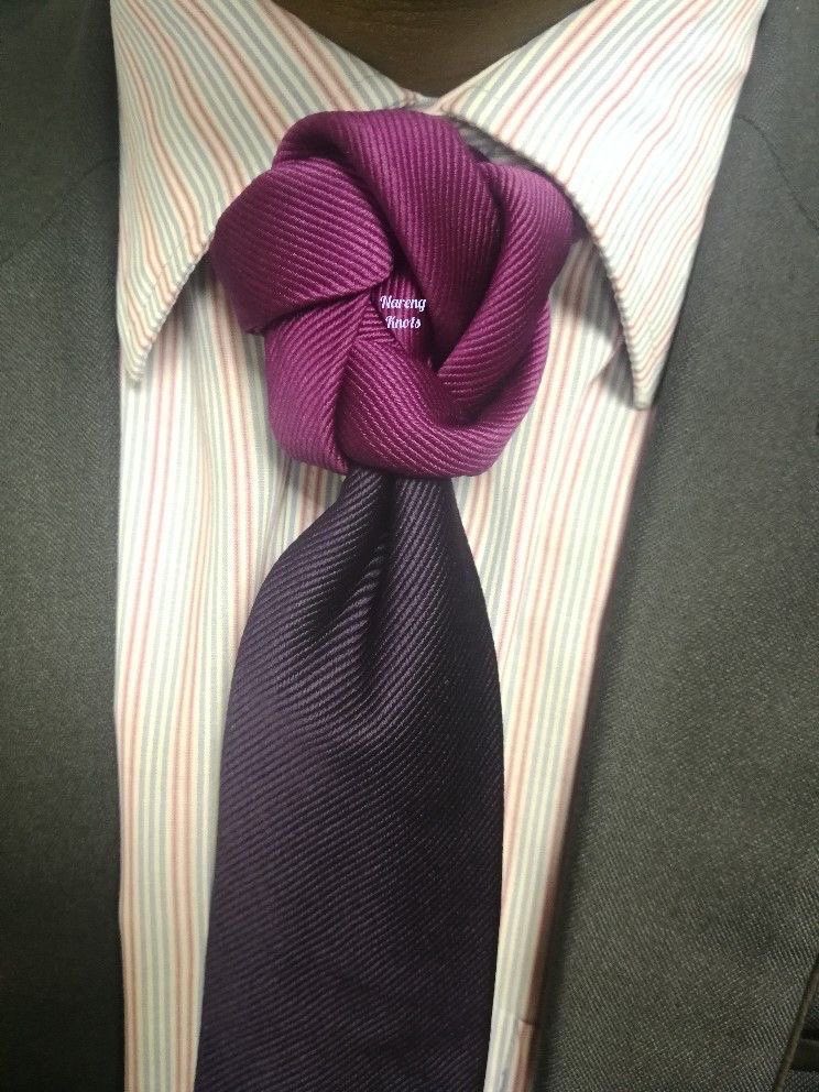 pinkglitterie's tweet photo. Flower tie https://t.co/1r1dDGjgEZ