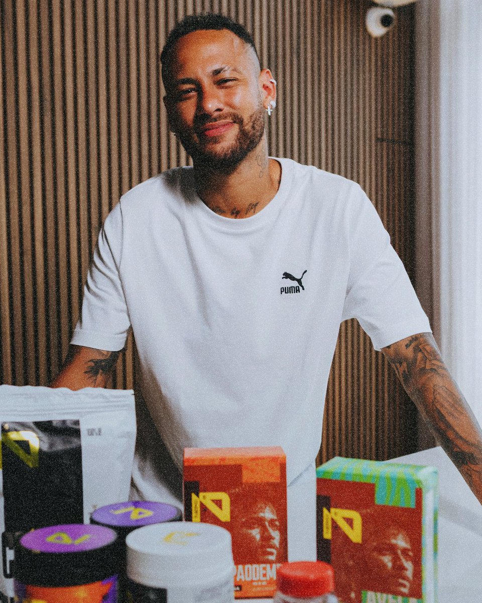 next10nutrition's tweet image. Fala, rapaziada! Essa é a seleção pessoal do @neymarjr, com tudo que é necessário para ter energia, foco, performance e recuperação. Ou seja, tudo o que um 10 precisa!

E aí, qual vai ser a sua escolha hoje?

#next10 #SejaUm10 #TimeDoNeymar #neymarjr