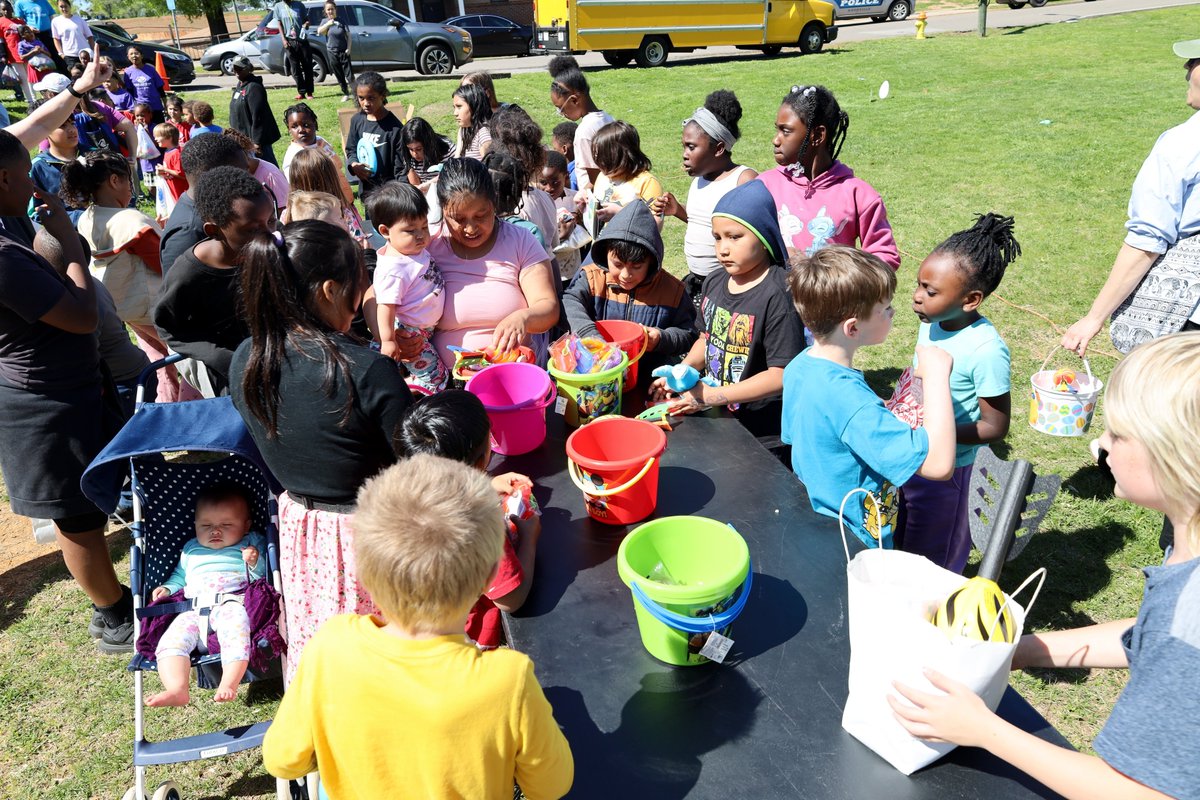 We appreciate Pinnacle Financial Partners for sponsoring yesterday’s egg hunt &amp; community resource fair at Western Heights! Thanks to their generous support, we were able to provide 4,000 candy-filled eggs and prizes for children &amp; 100 bags of household supplies for residents.