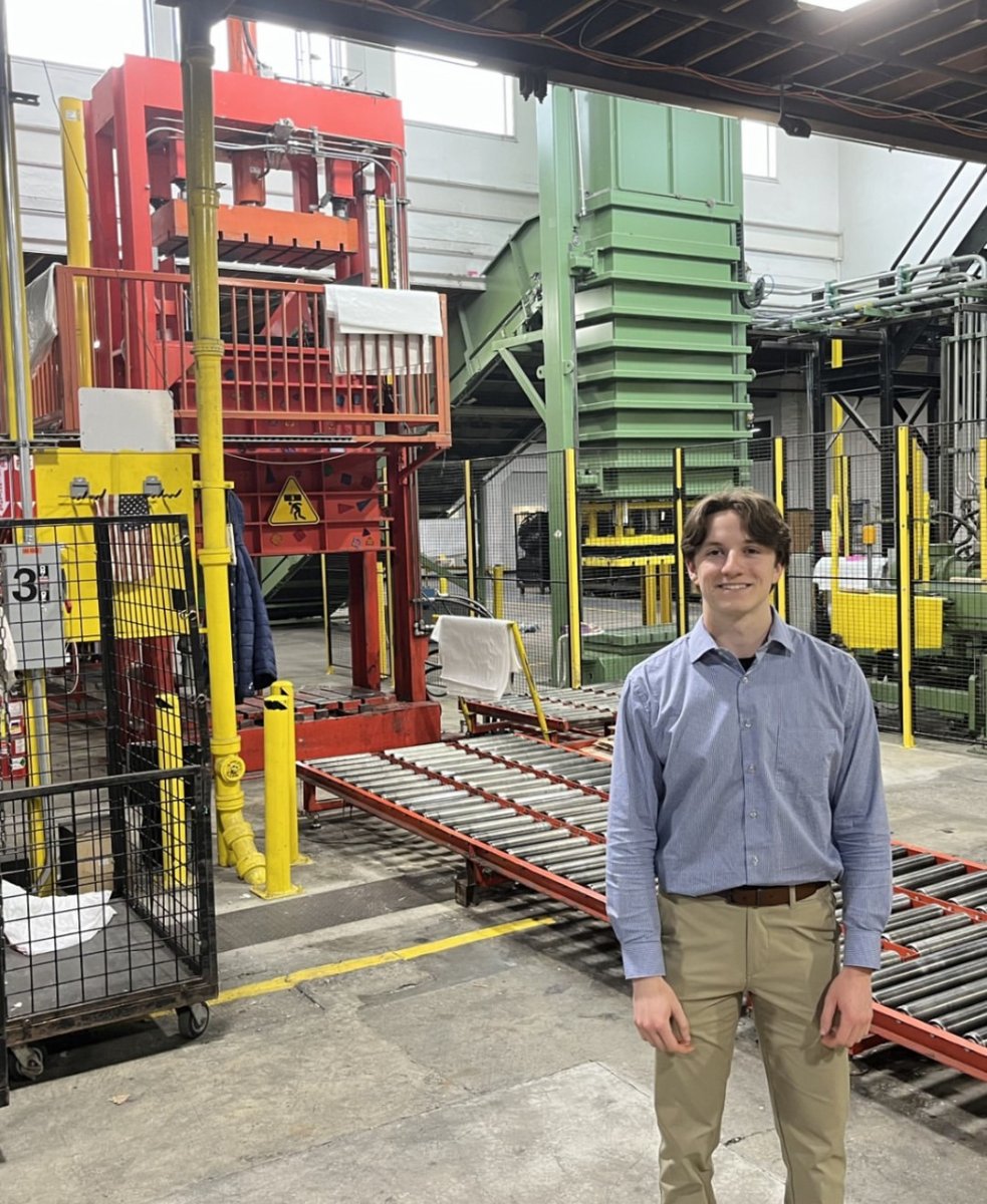 UMass's tweet image. @UMassLowell's Dr. Smith-Walter, Dr. Burek &amp;amp; Colin Ormond toured @PlanetAid’s Milford facility to see how donated clothes have a #GlobalImpact.

Thanks to #PlanetAid &amp;amp; @MassDEP, it’s easier than ever to donate in #MA. Want to donate?📍@SustainableUML's bin: East Campus Garage