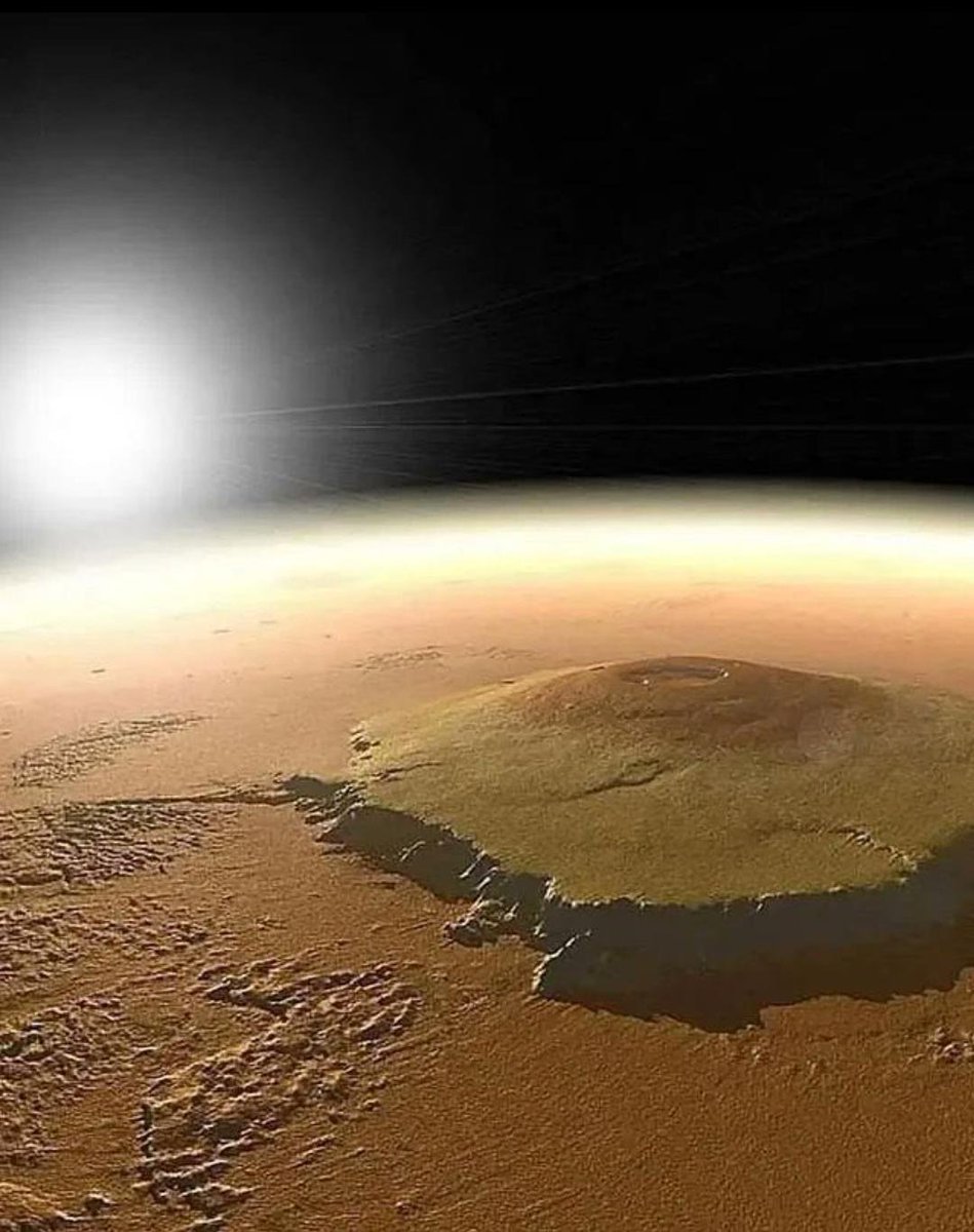 konstructivizm's tweet photo. Olympus Mons: The biggest volcano in our star system!
NASA https://t.co/b7T8DOdm6S