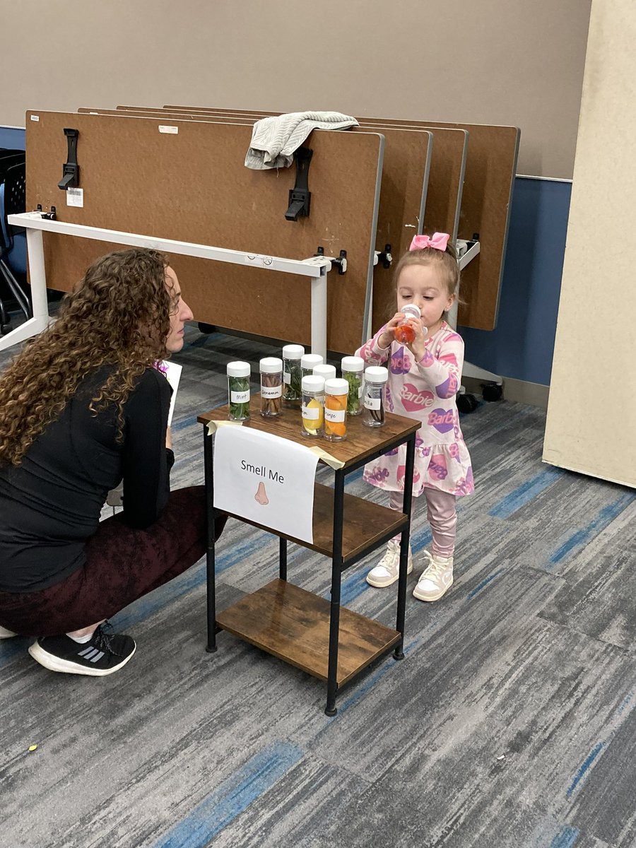 BirthToThree203's tweet image. Families enjoyed a sensory play night at the Lisle Library last night! #elevate203 @Naperville203