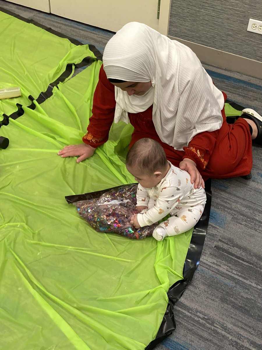 BirthToThree203's tweet image. Families enjoyed a sensory play night at the Lisle Library last night! #elevate203 @Naperville203