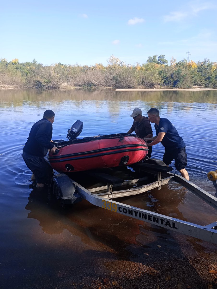 CanelonesSust's tweet photo. EN SEMANA DE TURISMO CANELONES DESARROLLA CONTROL  Y ACCIONES DE  VIGILANCIA AMBIENTAL
#Hoy en el marco del plan de Control y Vigilancia Ambiental,  la @IdCanelones  con apoyo de la Dirección Nacional de  Bomberos realizó una actividad de control sobre el Río Santa Lucia. https://t.co/wlagPwQqkk