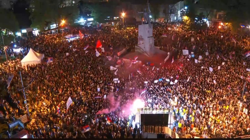 -Protesti staju
Istina, vidi Kraljevo, svi jedva stali