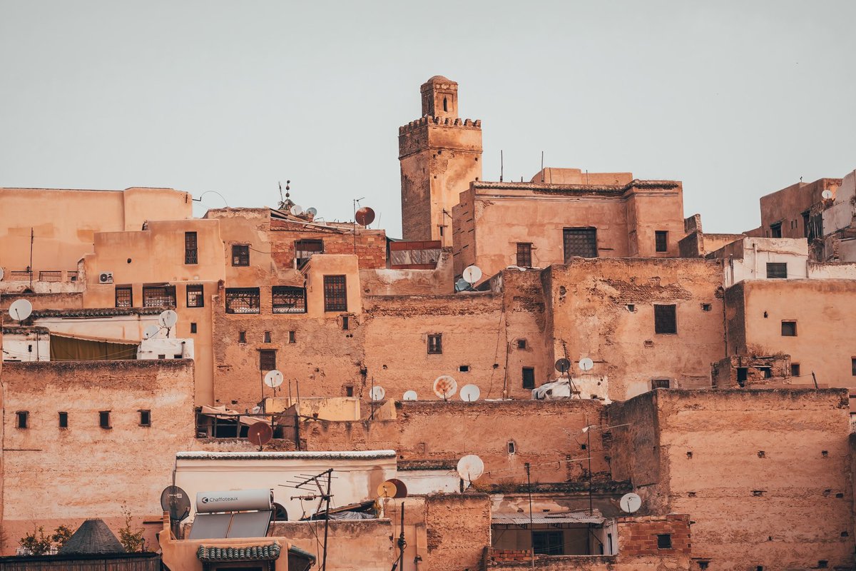 estrada_raw's tweet photo. 📝 Perderse en Fez es encontrarse con siglos de historia, callejones infinitos y miradas que cuentan mil historias.
Cada rincón, cada rostro, cada detalle, respira tradición.

Un destino para los que se atreven a ir más allá.

¿Te animas a perderte?

@SonyAlpha A7 RIII + 24-105f4 https://t.co/Fm07V81udb