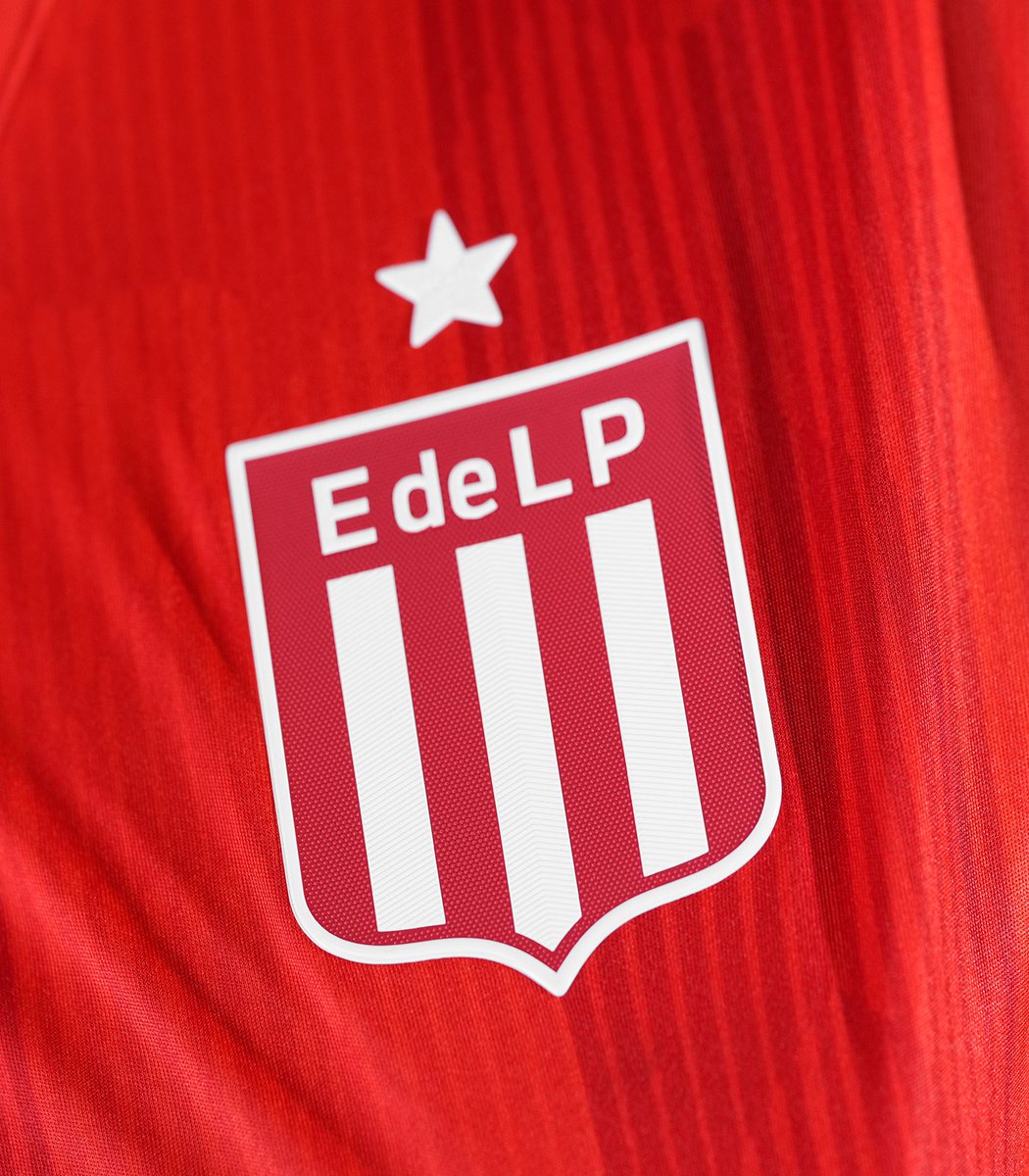 🇦🇹 Somos sangre, esfuerzo y coraje

Camiseta alternativa RUGE EdeLP 2025

Disponible desde cualquier parte del mundo en tiendapincha.com y en los locales de Mateu Sports y Pincha Store.
#RUGE #EDLP #EdeLP #Temporada2025 #NuevaColeccion #TiendaPincha