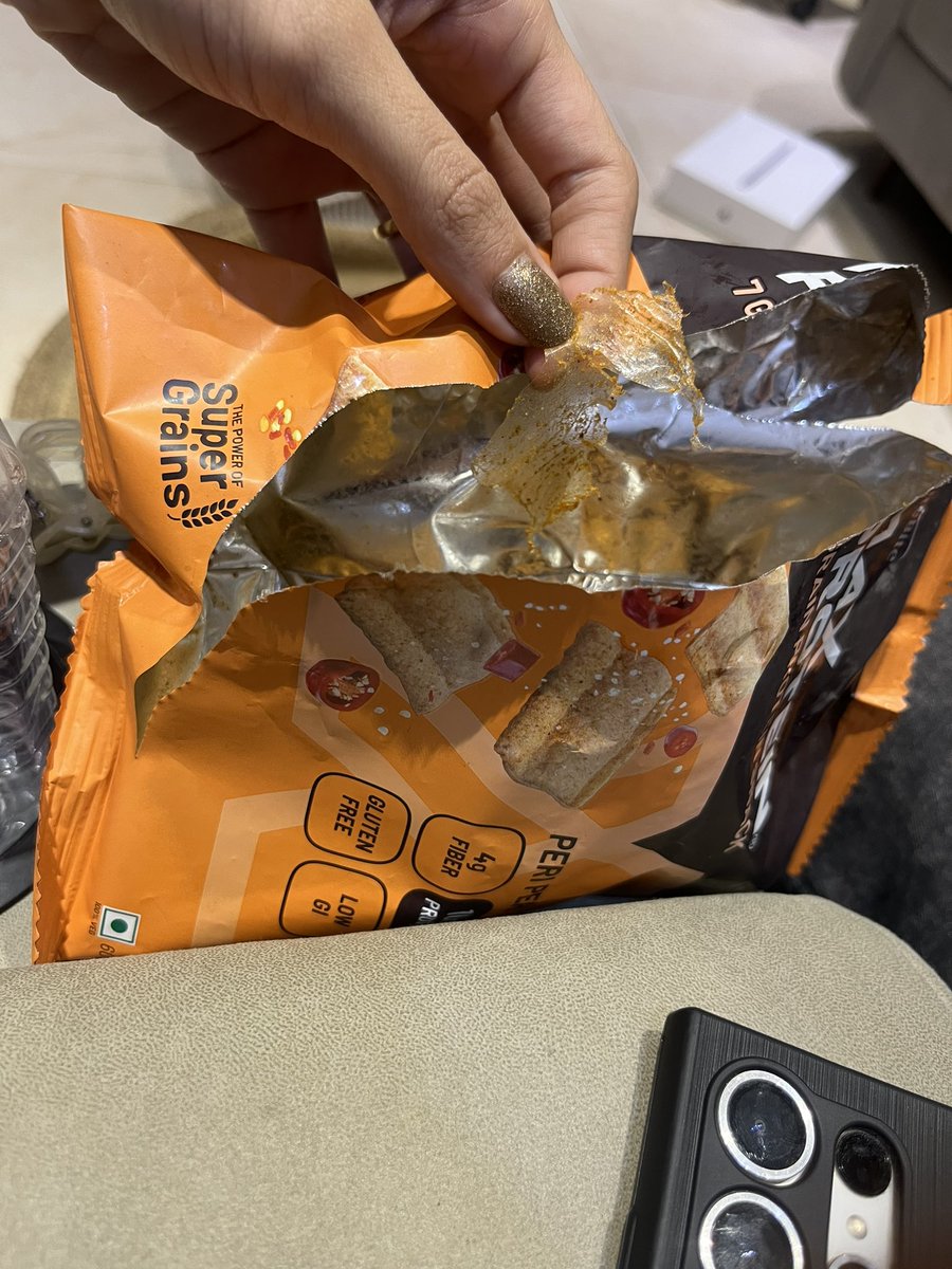 GreyPixelw4's tweet image. Absolutely shocked to find a polythene piece covered in masala inside a packet of @MaxProtein_IN @RitebiteNB  chips. This is not just disappointing, it’s utter negligence and a serious quality control issue. We trust brands for safe snacks - not this! #MaxProtein #ConsumerRights