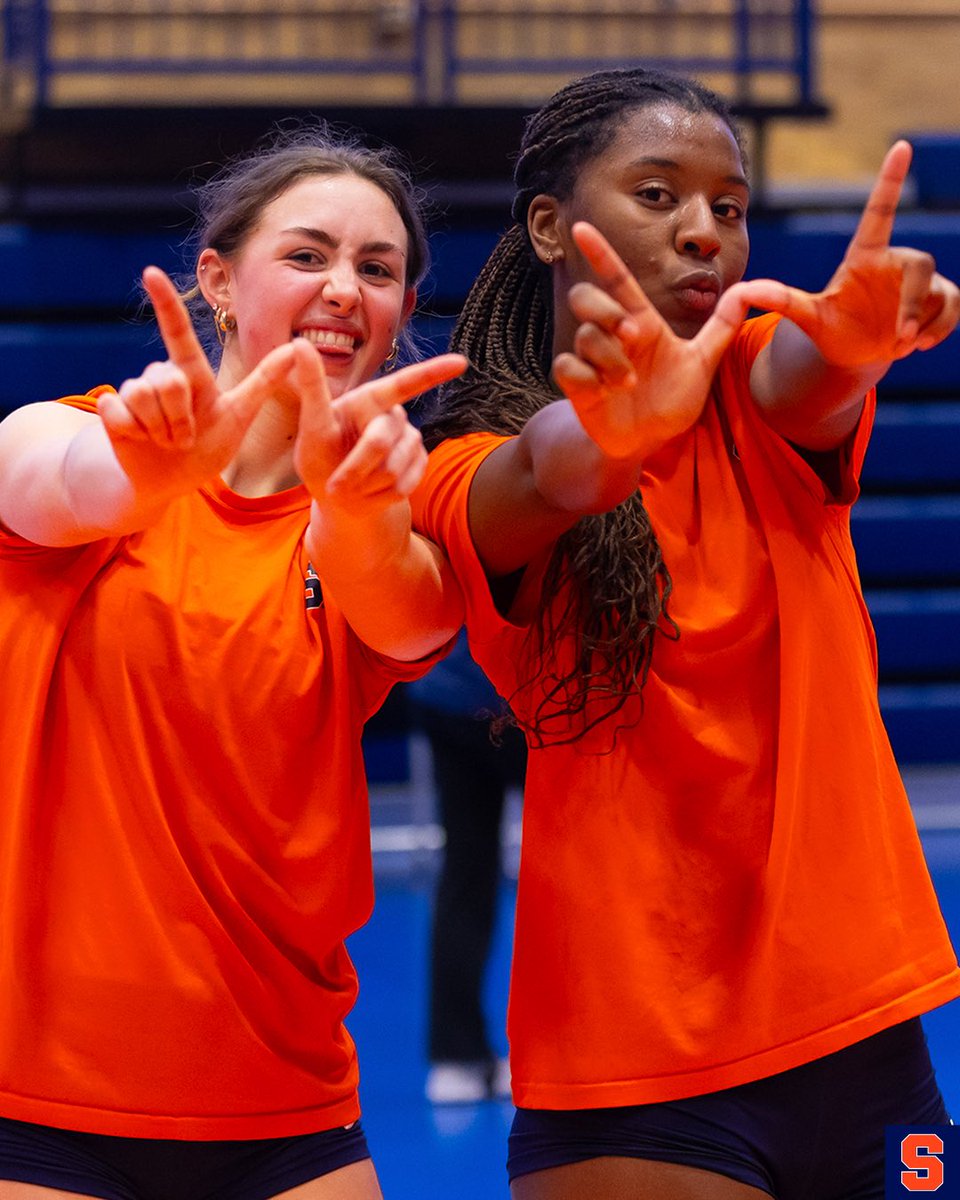 CuseVB's tweet image. Closed practice today with a doubles tournament! 🏆
🥇 Tehya Maeva & Sydnie Waller
🥈 Piper Willinger & Sara Wasiakowska
🥉 Fiona Rigby & Sydney Moore
#BackStronger | #TheRedemptionTour